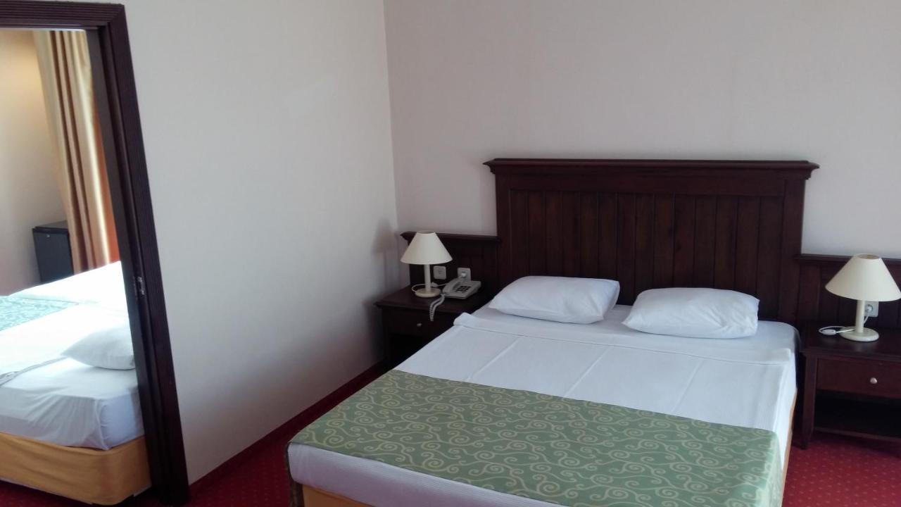 Side Palm D'Or Hotel Zewnętrze zdjęcie